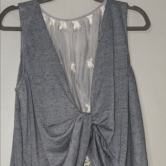 Heather Gray Tank Top with Crew Neck and Relaxed Fit - Picture 5 of 7
